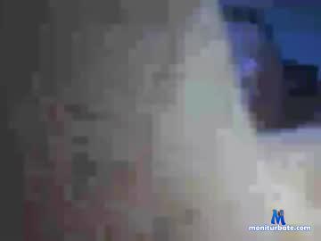 hornyflo1992 chaturbate livecam performer profile