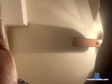 icanmakeitsquirt699 chaturbate livecam performer profile
