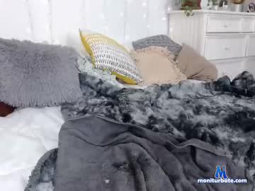 imilsinya chaturbate livecam performer profile