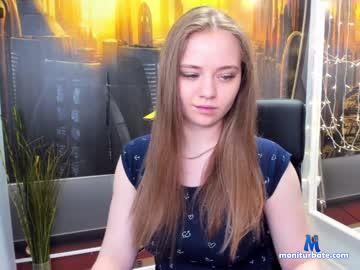 innocent_selena chaturbate livecam performer profile
