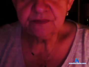 juliawarsaw Chaturbate model profile picture