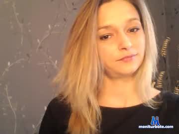kirafoox chaturbate livecam performer profile