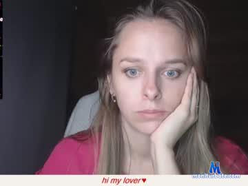 laroshel_ chaturbate livecam performer profile
