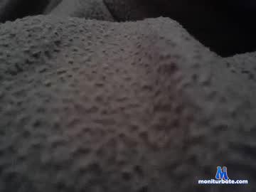less10 chaturbate livecam performer profile