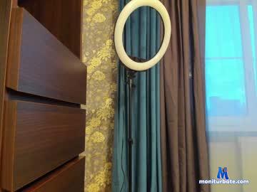 lilianmoor chaturbate livecam performer profile