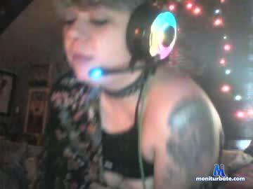 madmaxxi42ox chaturbate livecam performer profile