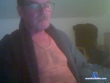 mikael42 chaturbate livecam performer profile
