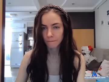 mirandafoxes chaturbate livecam performer profile
