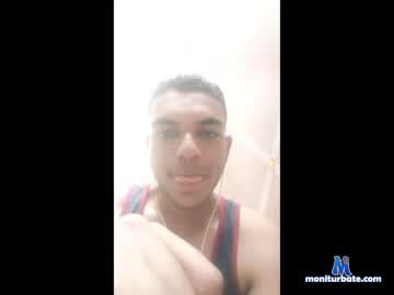 momo10momo chaturbate livecam performer profile