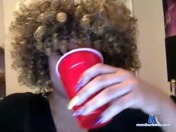 peachsslice chaturbate livecam performer profile