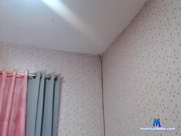 queenofloads chaturbate livecam performer profile