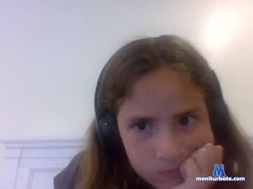 qwerty123hot chaturbate livecam performer profile