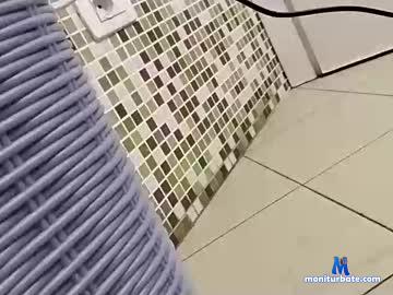 ray1985uncut chaturbate livecam performer profile