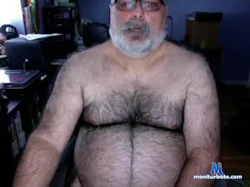 redbearlvr chaturbate livecam performer profile