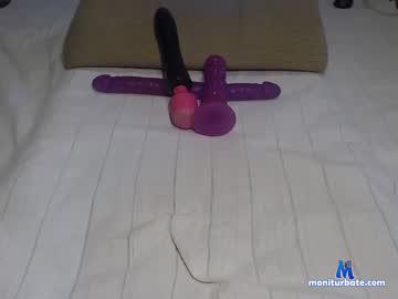 singlslave chaturbate livecam performer profile