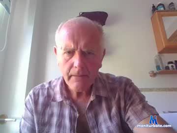 spermovermyfingerss chaturbate livecam performer profile
