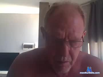 sualk13 chaturbate livecam performer profile