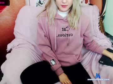 sweetylight chaturbate livecam performer profile