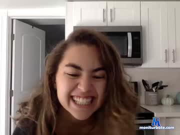 sydnytheschoolgirl chaturbate livecam performer profile