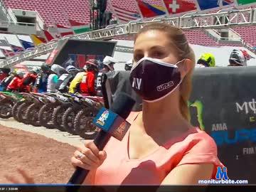 thelivewelove Chaturbate model profile picture