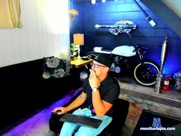 tinydancer0107 chaturbate livecam performer profile