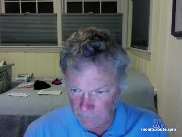 tom5858r chaturbate livecam performer profile