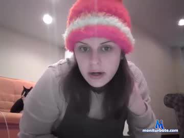 twinkbtchandbustydom chaturbate livecam performer profile