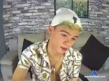 whitelittlejonny chaturbate livecam performer profile