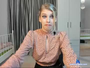 xkinkyelle_ chaturbate livecam performer profile