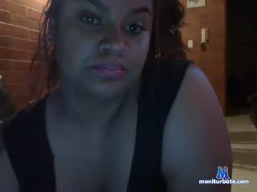 yinnas3x chaturbate livecam performer profile