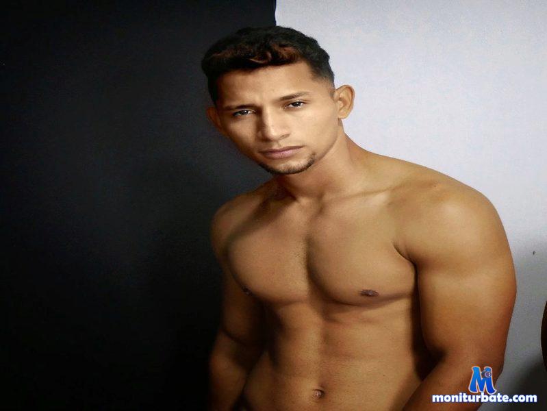 chirs-dominic Flirt4free performer 