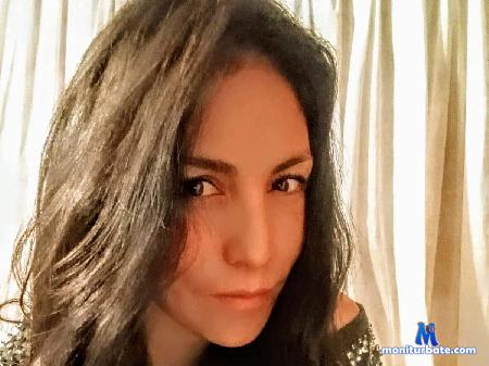 alisha-mur flirt4free performer Una mirada  trasmite mas que 100 palabras