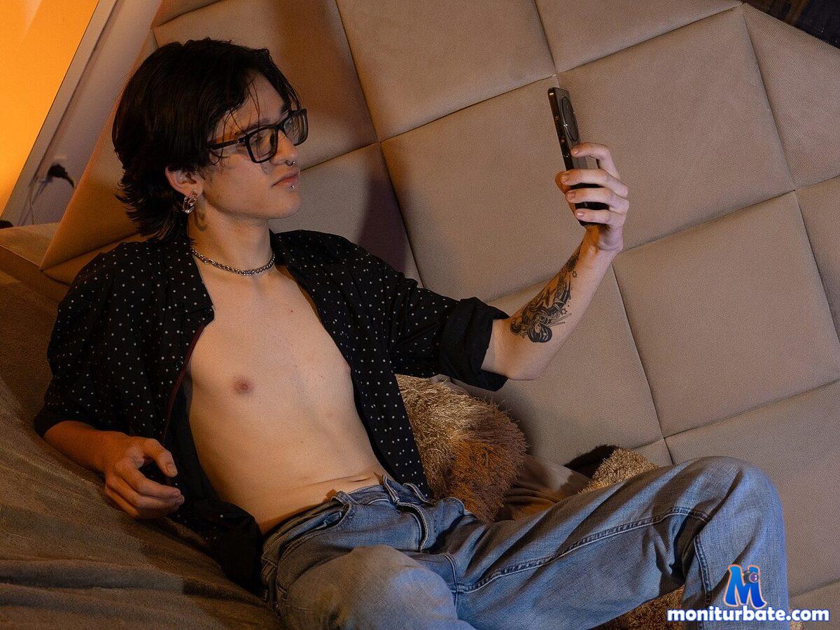 jax-thorne Flirt4free performer Feet Doctor / Nurse Student/Teacher Cum Eating Bad Cop/Good Cop Piercings and Tattoos Feather Tickling Leather Smoking Ben Wa Balls Armpit Medical