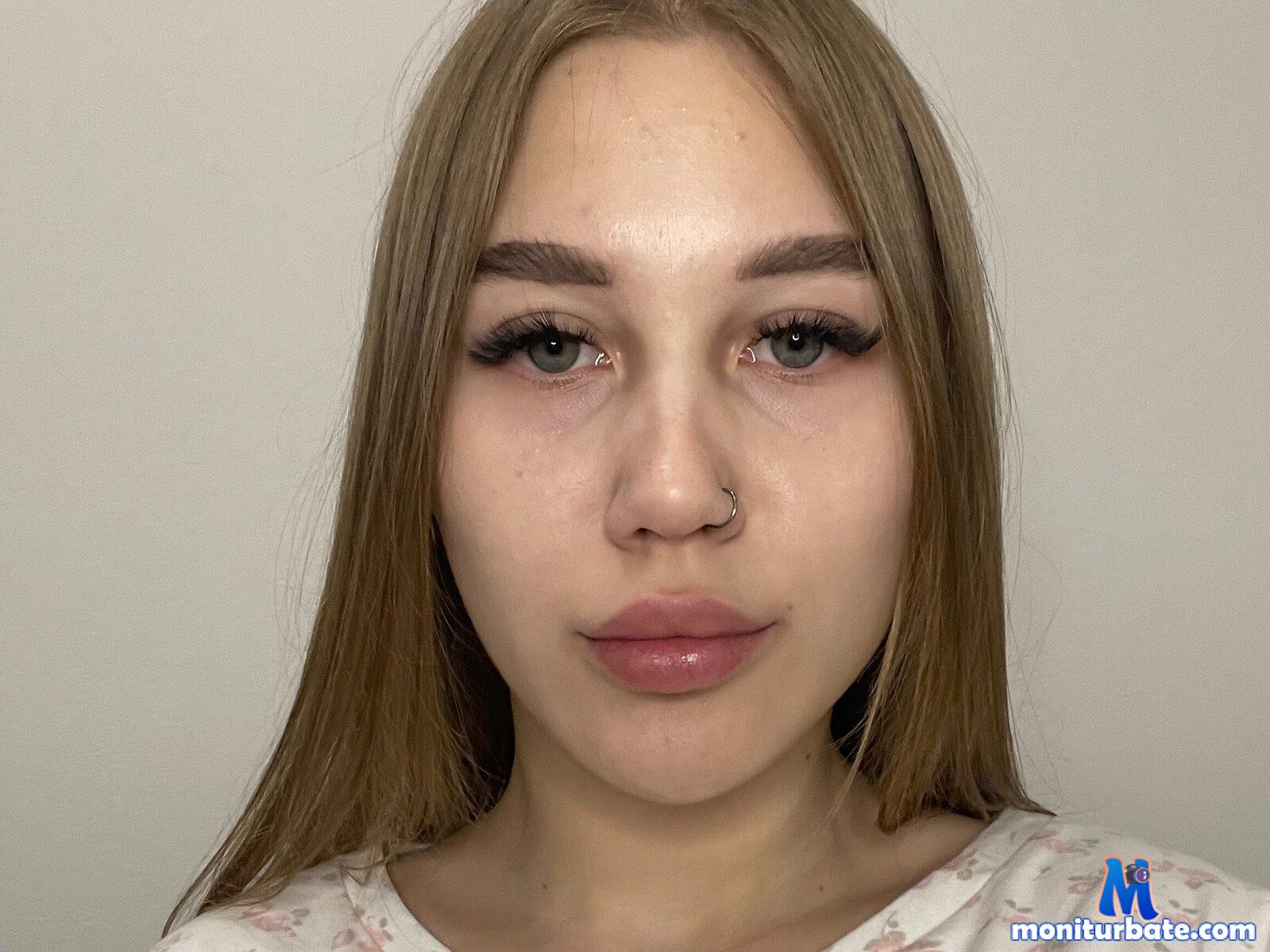 ashly-dority Flirt4free performer 