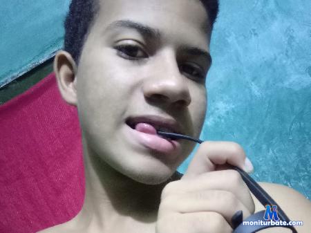 christian-boner flirt4free performer No soy puto, pero requiero de diversión y no necesito de tu opinión