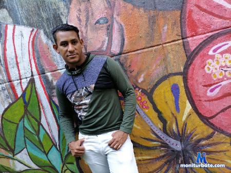 jair-mendozza flirt4free performer do not accept less than what your peace costs, your happiness and self-esteem