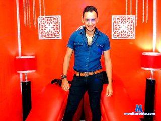 geraldo-p Flirt4free performer Feet Nipple Biting Paddling/Spanking/Whips Dirty Talk Master / Slave Domination Latex Orgasm Control/Denial Tickler Clothespins Ball Gag Cross Dressing Giantism Muscle Worship Medical