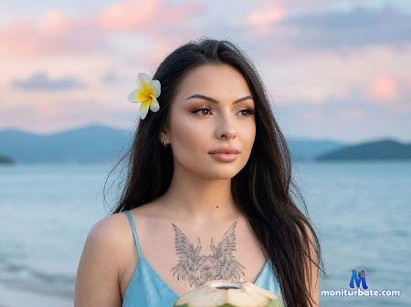 kyra-blaho flirt4free performer Hi sweet! we want play! Play with us pls!