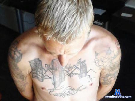 kyle-lovesit flirt4free performer worship my cock !!!