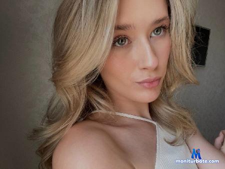 sibley-buoy flirt4free performer Hi sweet! I want to play! Play with me!
