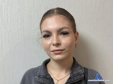 laura-tang flirt4free performer new 18