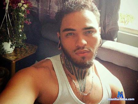 mike-willss flirt4free performer Chico caliente en busca de un gran momento de placer