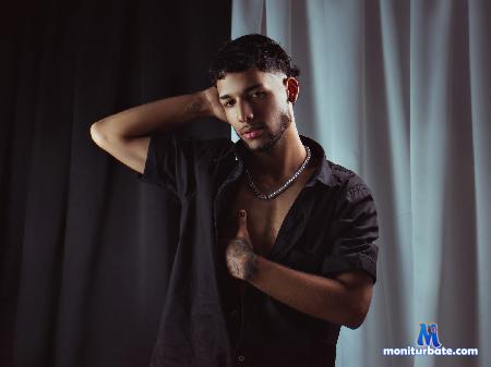 thiago-ferreti flirt4free performer I'm not here to put tags, just to live the moment, discover new sensations!!!!!