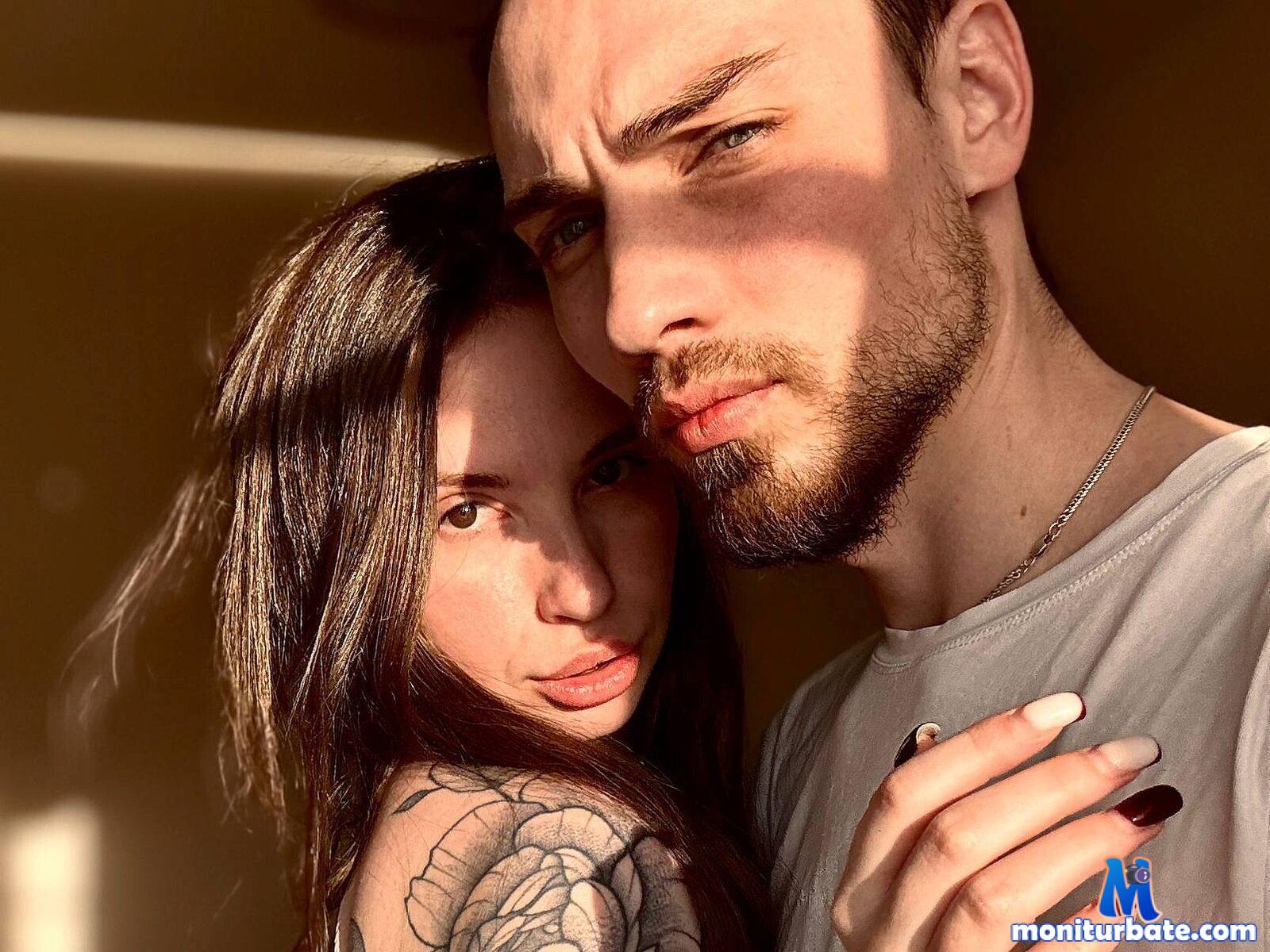 kevin-neighnor-and-lisa-neigbor Flirt4free performer Cock Teasing Latex