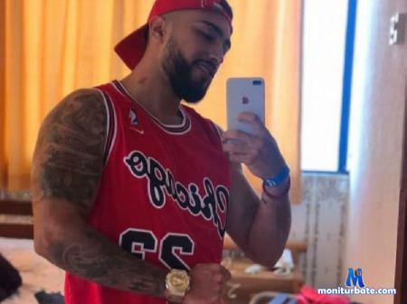 kyle-danyels flirt4free performer Fortune is next to those who dare