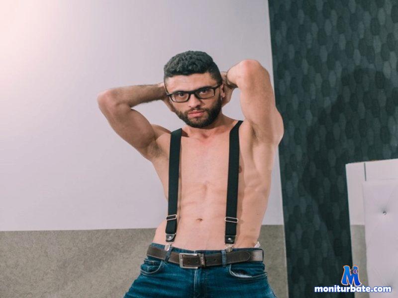 eliot-anderson Flirt4free performer Feet Domination Slaves Leather Smoking Giantism