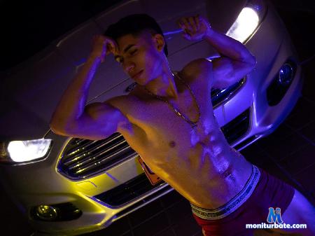tyler-boom flirt4free performer Hi Welcome To My Room