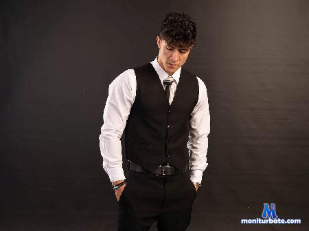 jeins-carter flirt4free performer Hey, this is Jeins!! I love to workout and i have a nice tattoo body
