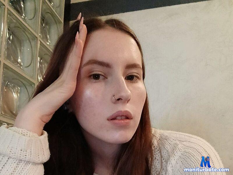 kira-luis Flirt4free performer 