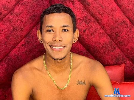 davil-gil flirt4free performer Have you ever tried a Venezuelan? I want to be the first